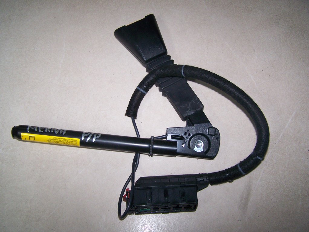 фото №1, Opel meriva a- натягувач пряжка правий перед передній