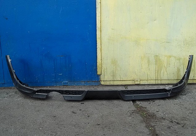 фото №8, Volvo c30 r-design 10-12r. накладка-спойлер спойлер задня pdc