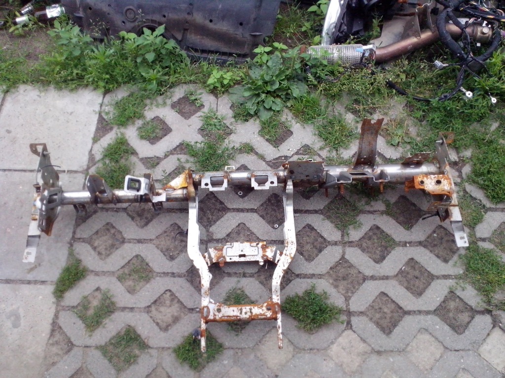 фото №1, Труба балка панелі консолі renault twingo iii 14-