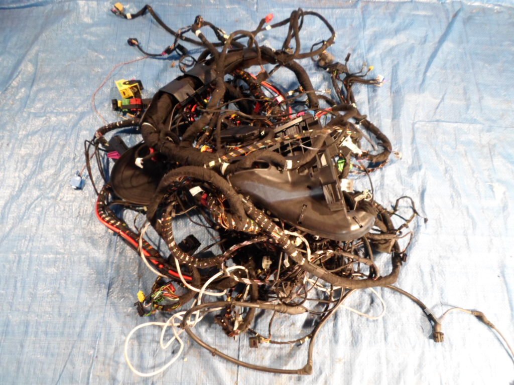 Купить Audi s3 8v0 2.5 tfsi жгут электрическая салона