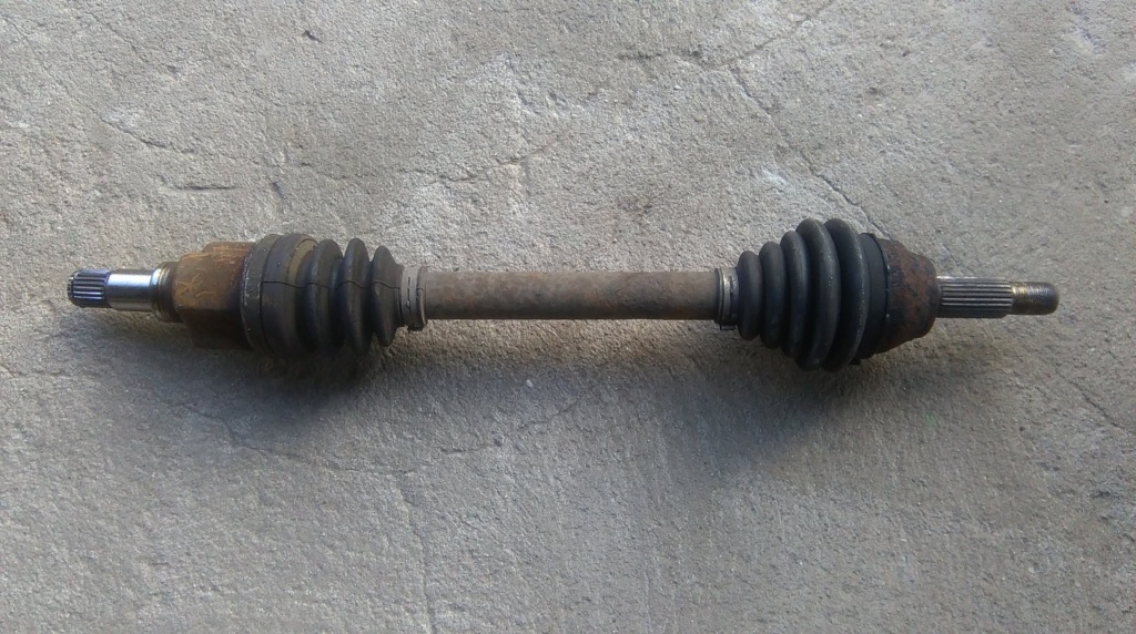 фото №1, Mazda 2 02-07 1.4 b привідний вал ліва