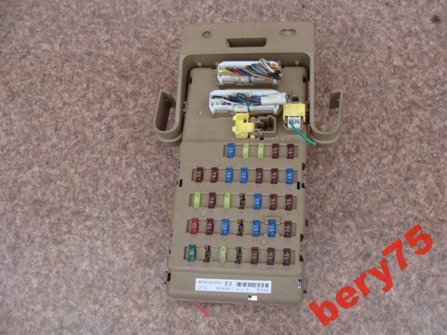 фото №1, Subaru outback 10r коробка корпус предохранителей
