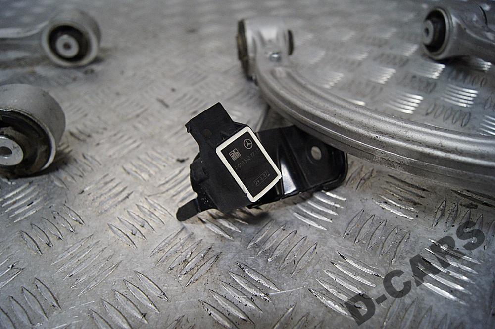 Mercedes 211 датчик вирівнювання ксенон 0105427717 Ціна