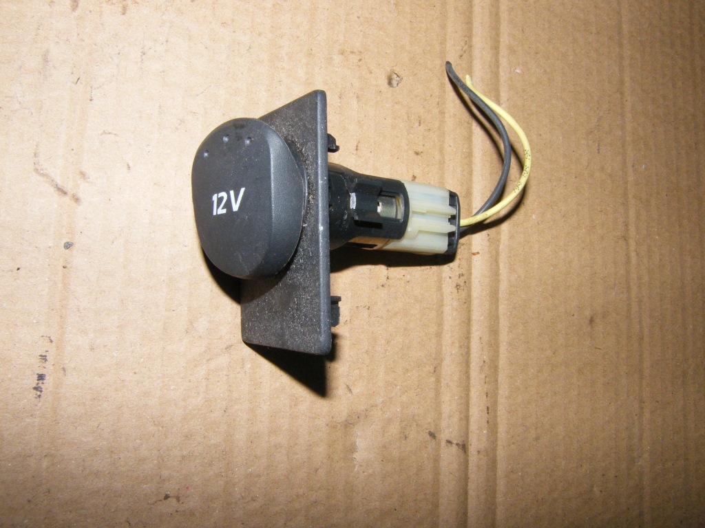 Купить Разъём прикуривателя штекер renault vel satis espace iv laguna ii