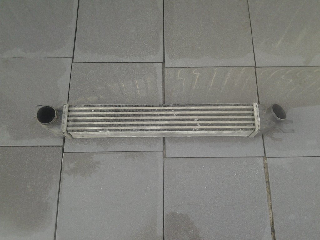 Купить Mini cooper r56 r57 r55 радиатор воздуха 06-11