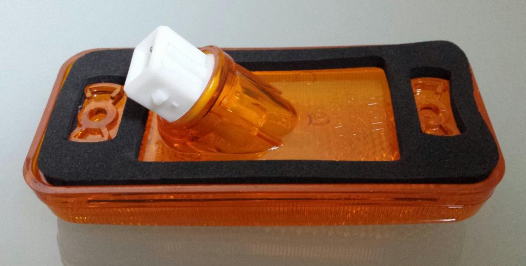 Лампа габаритная габарит renault midlum +цоколь Цена