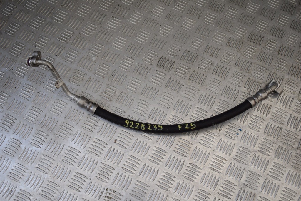фото №1, Шланг кондиционера bmw x3 f25 9228239 2,0 xd