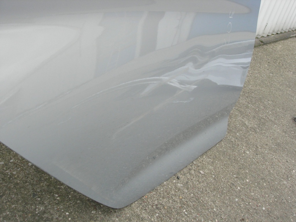 Дверь правый задний  renault zoe 821124676q w-wa Оригинал