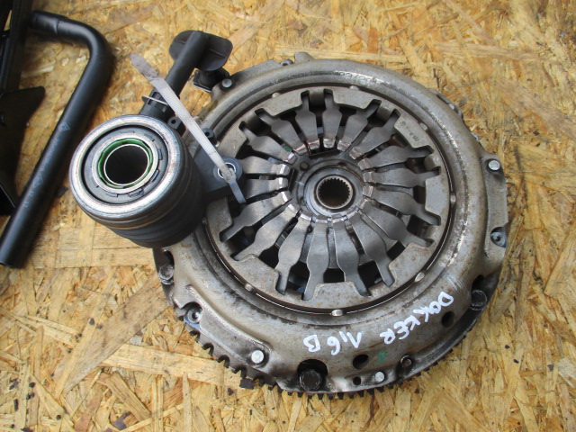 фото №1, Dacia dokker 2013 1,6 сцепление полный оригинал