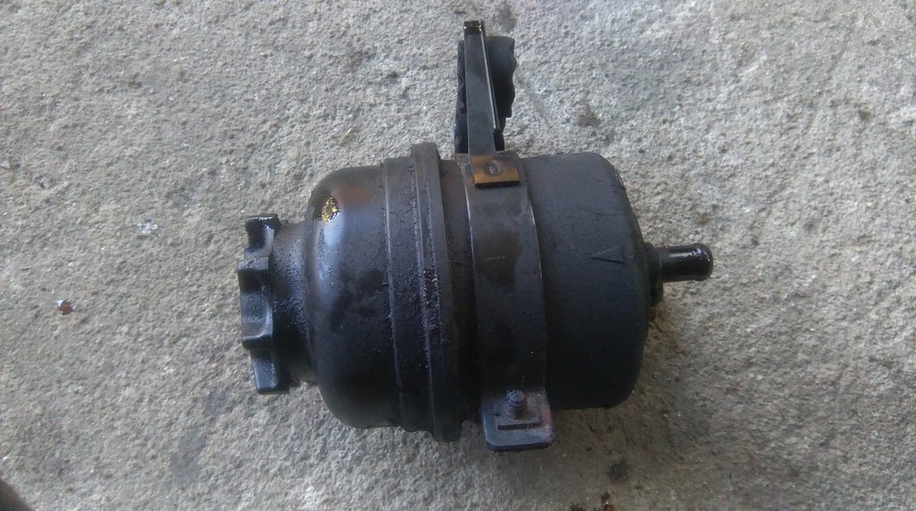 фото №1, Bmw 3 e46 бачок підсилювача