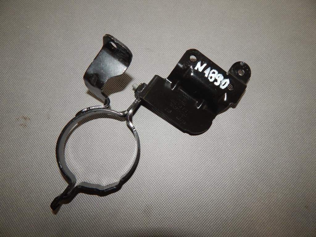 фото №1, Audi q7 4m кронштейн насоса wody 4m0145879f