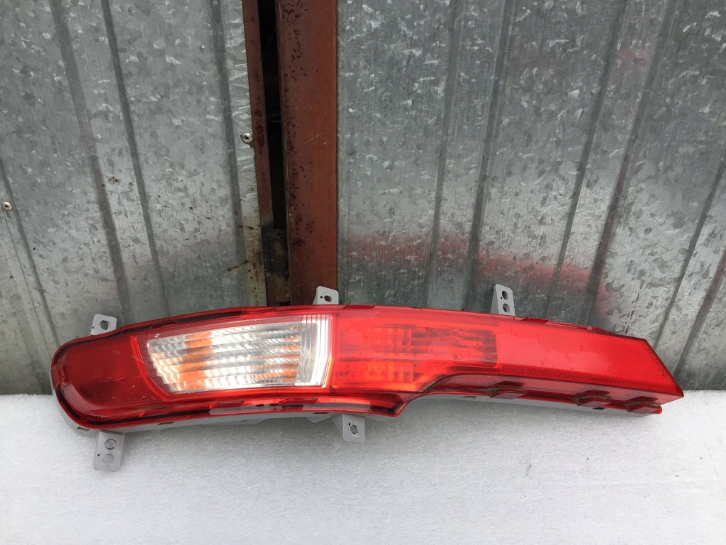 фото №1, Kia sportage права лампа задня задня w бампер 10-