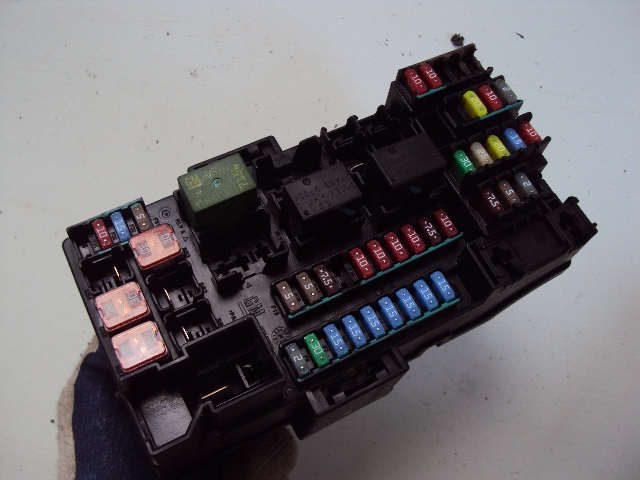 фото №4, Коробка запобіжників opel mokka