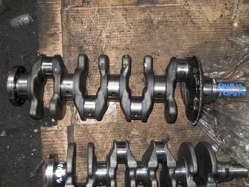 фото №1, Toyota auris 2.0 d4d wał колінчастий