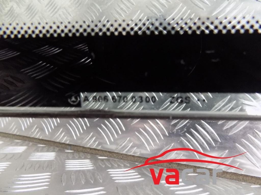 фото №4, A9066700300 скло передня vw crafter sprinter as1