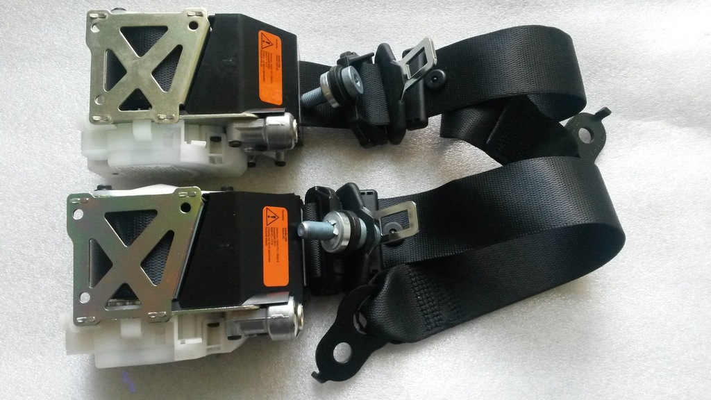 фото №1, Mercedes slk w171 r171 pas безопасности kpl.