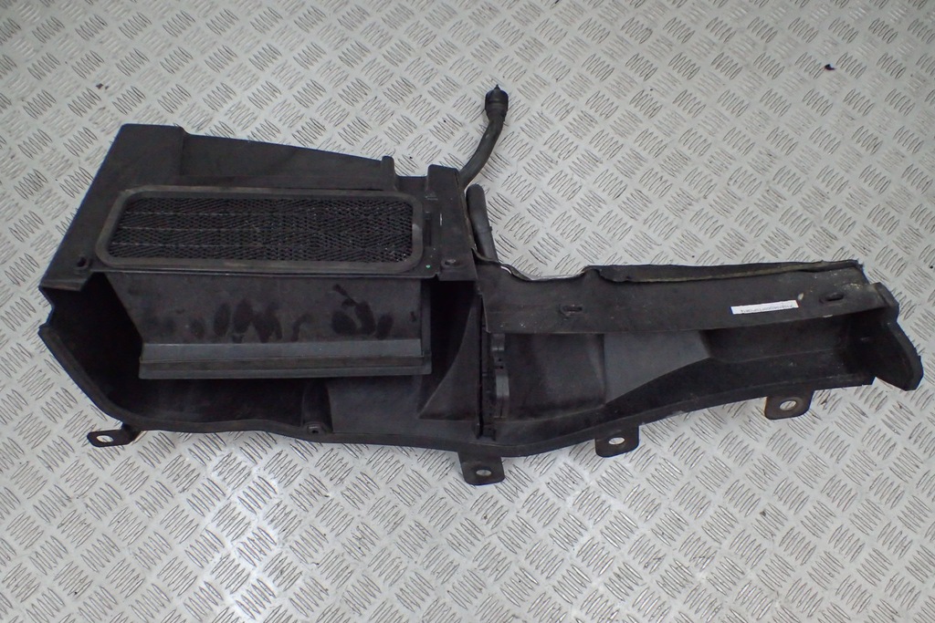 фото №1, Maserati ghibli корпус фильтра салонный