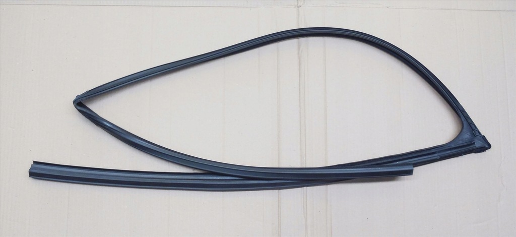 фото №1, Lexus nx 14-20 прокладка скло рамки двері перед p