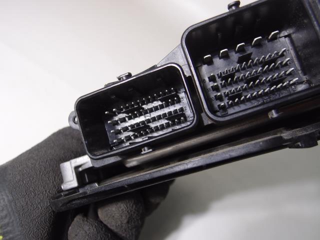 Бортовой компьютер двигателя 9805947380 peugeot 208 2012 в Украине