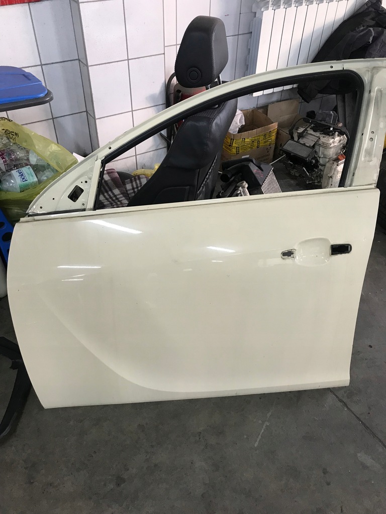 фото №1, Opel insignia дверь передние левая z611