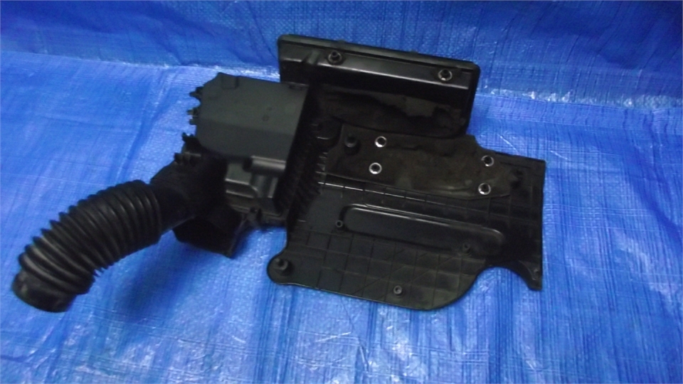 фото №2, Ford fiesta 1.6tdci корпус фильтра воздуха впуск