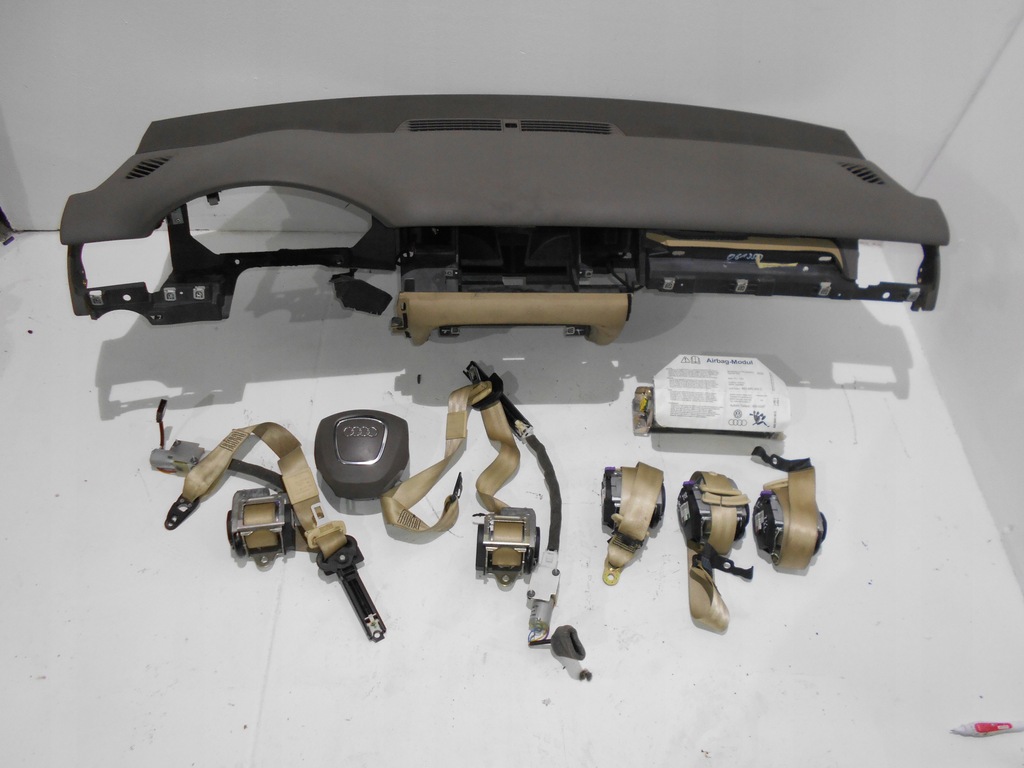 фото №1, Audi a8 d3 lift приборная панель подушки безопасности подушка безопасности ремни комплект