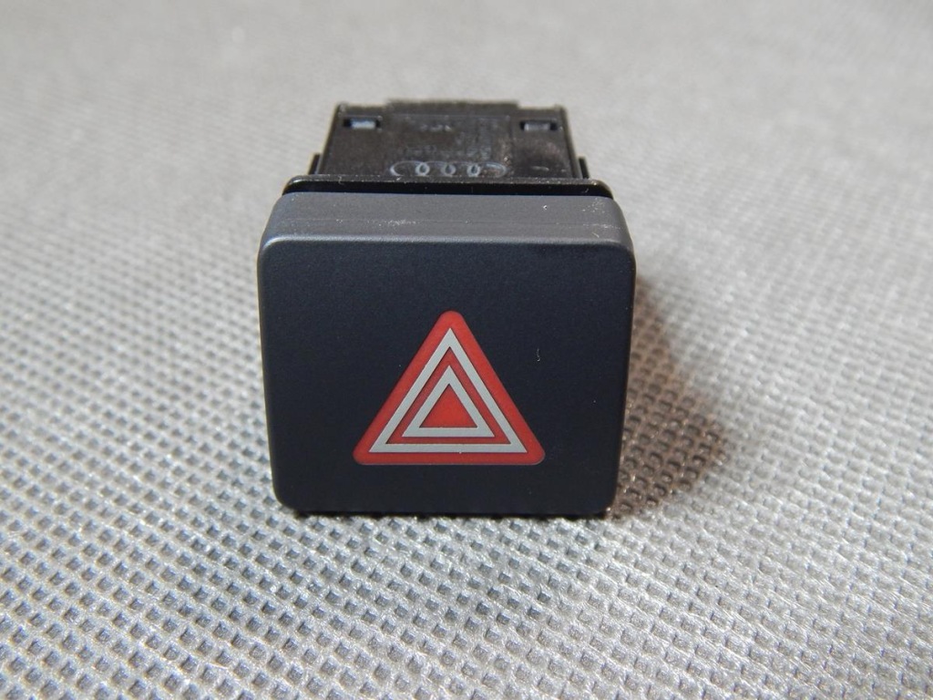 фото №1, Audi a4 b9 кнопка аварийных 8w0941509a