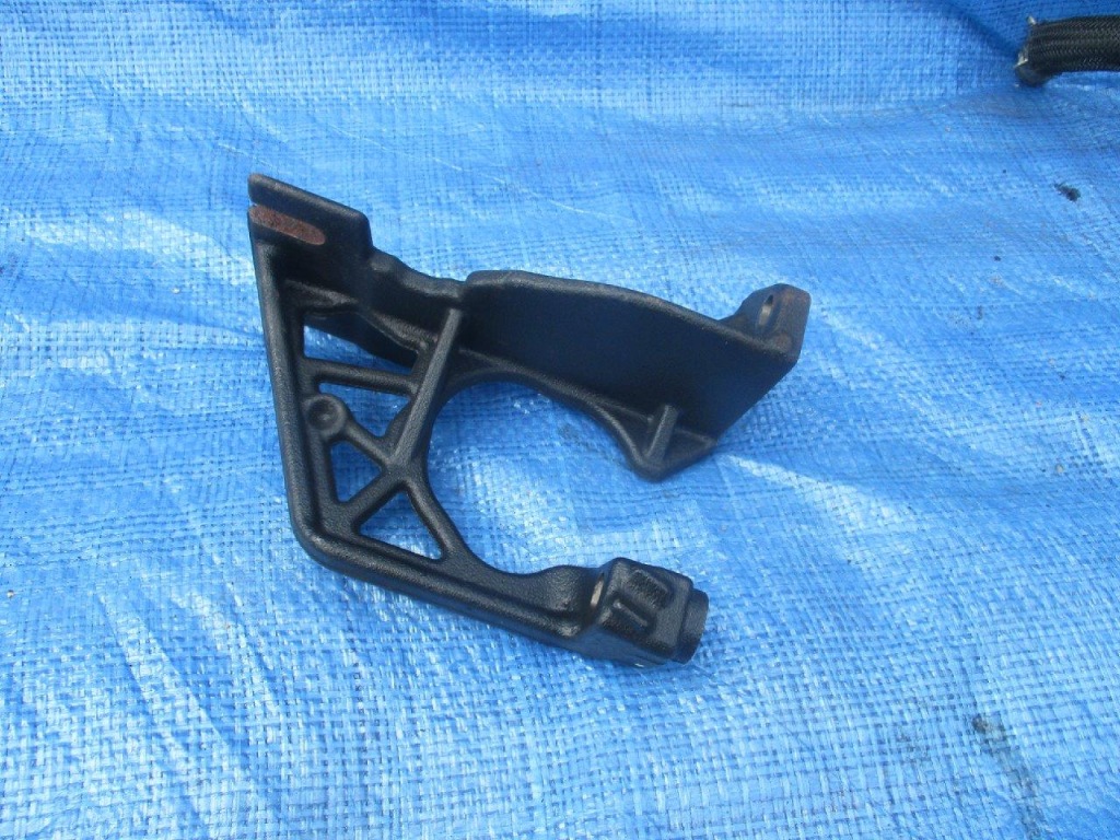 фото №1, Кронштейн двигуна nissan qashqai ii x-trail 1,6dci