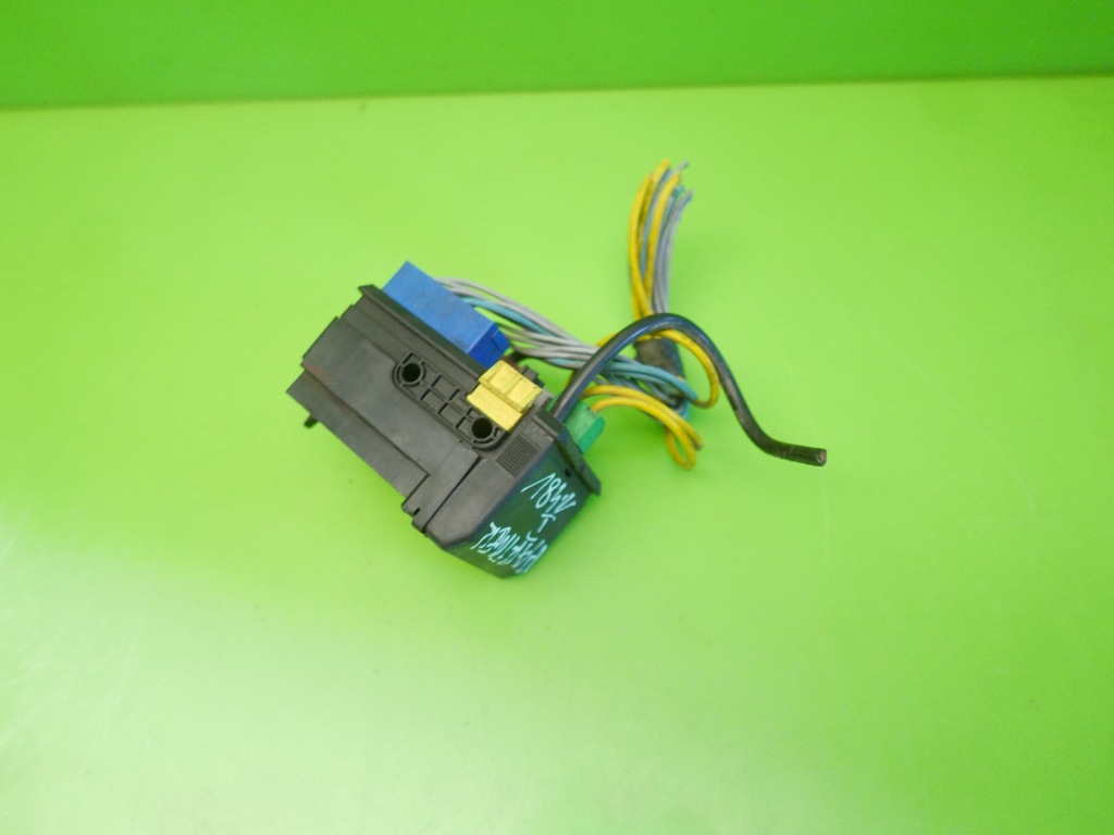 фото №6, Коробка запобіжників peugeot partner i 1.4 8v