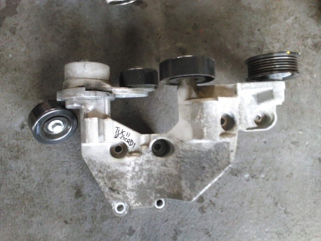 фото №1, Hyundai tucson ii iii 2015-19 2.0crdi кронштейн кронштейн кронштейн генератор