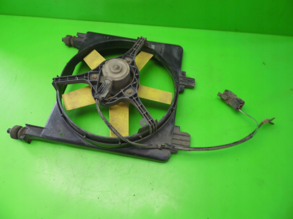 Вентилятор радіатора води ford courier 1.3 8v 95- Зі Шроту