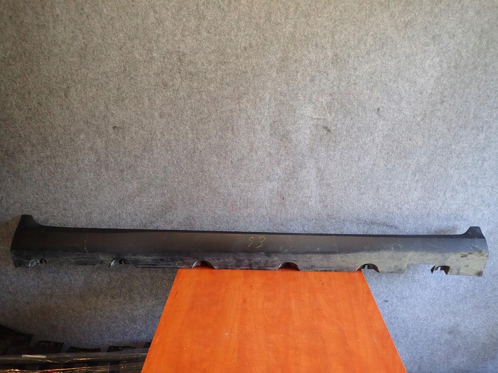 Купити Поріг правий mercedes glc w253