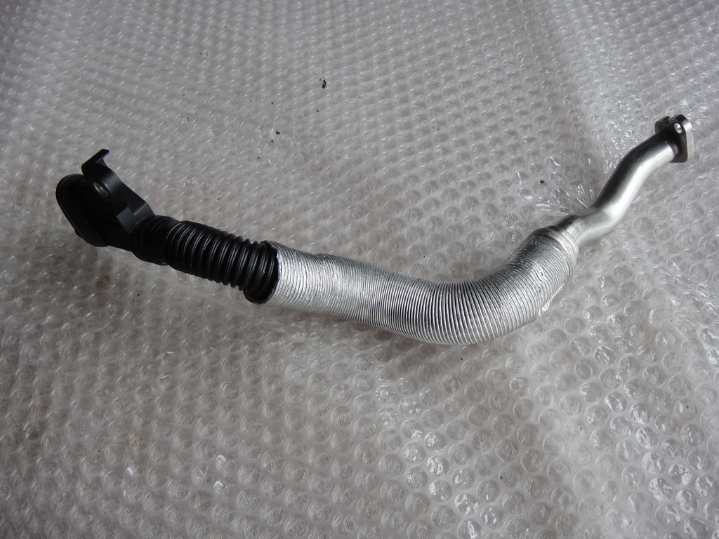 Купити Audi a6 a7 шланг вентиляція картера 06h103226a