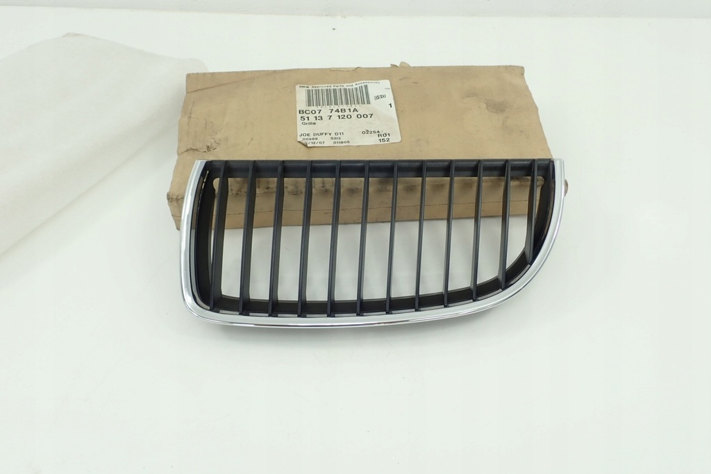 фото №12, Решётка радиатора bmw 3 e90 7120007 2.0l дизель 2007