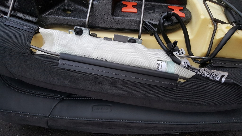 фото №14, Заднє сидіння задня подушка безпеки задня audi a8 d4 з підігрівом alcantara оригінальний номер