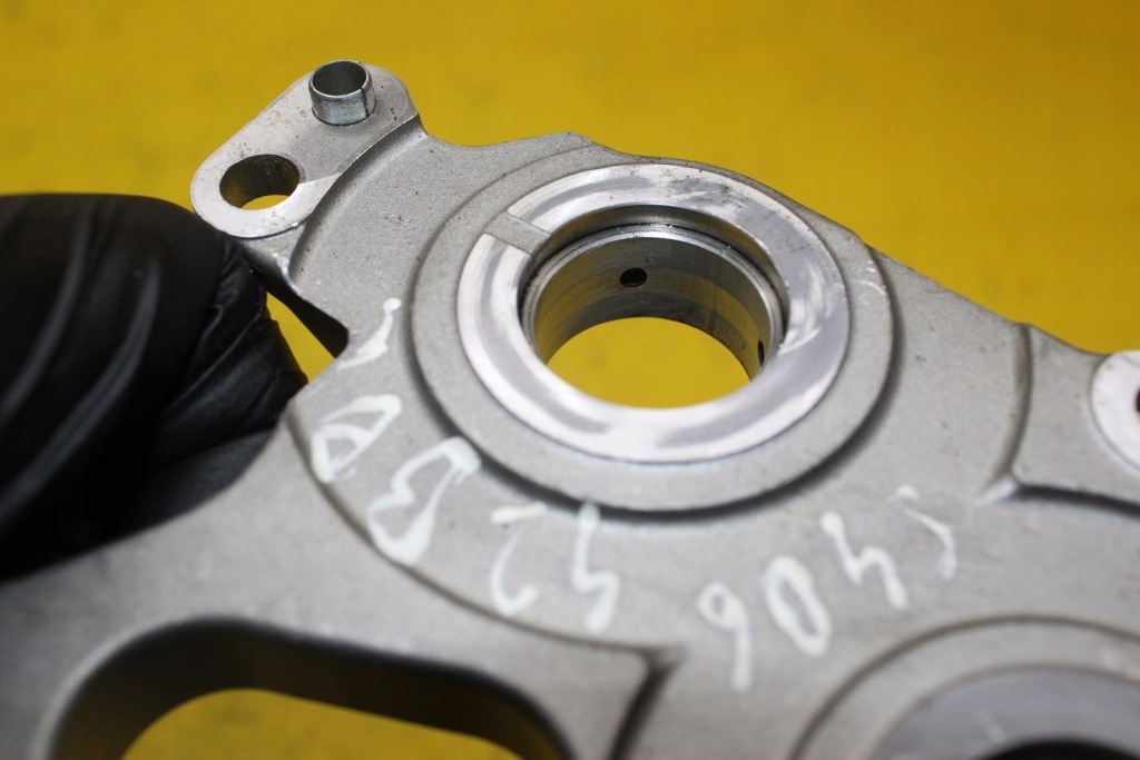 фото №5, Основа приводу насоса s4 b6 4.2 b bbk 079109583b