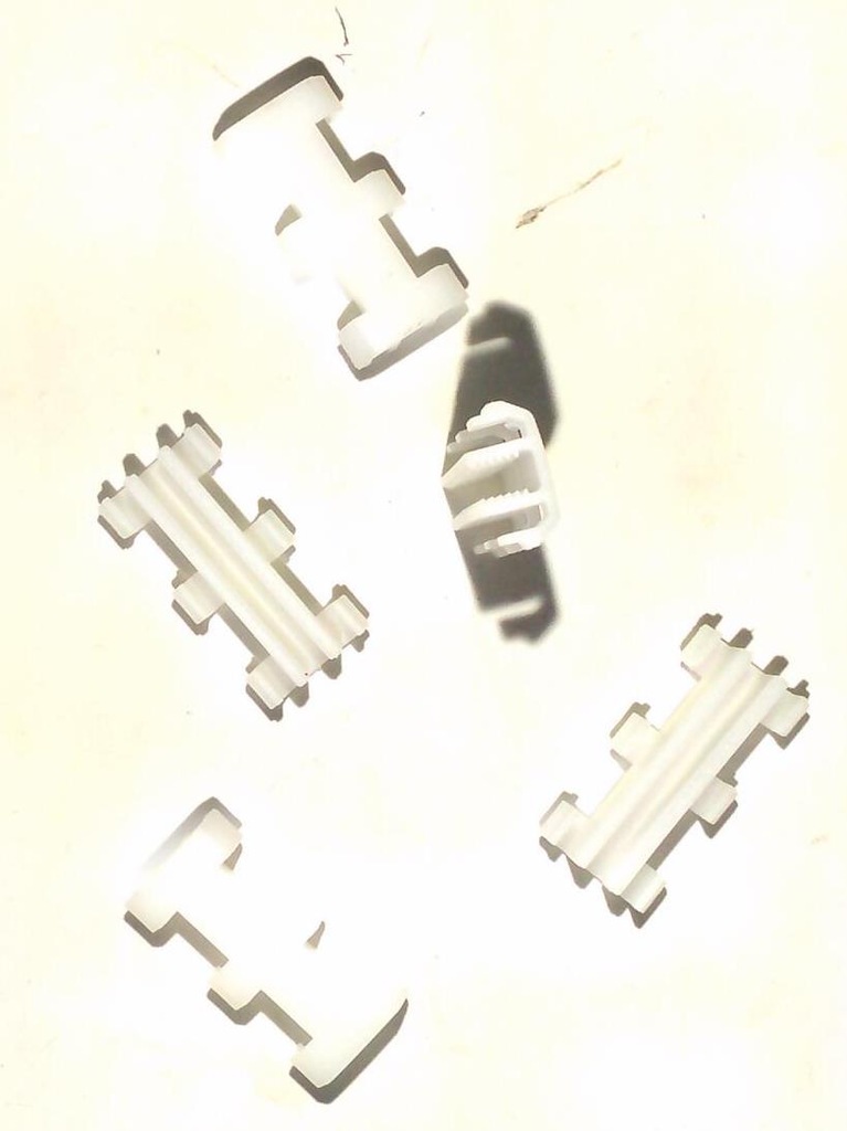 фото №1, Alfa romeo 166 клипса защёлка накладки крыша 882