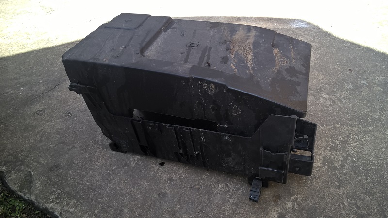 фото №1, Opel insignia корпус акумулятор