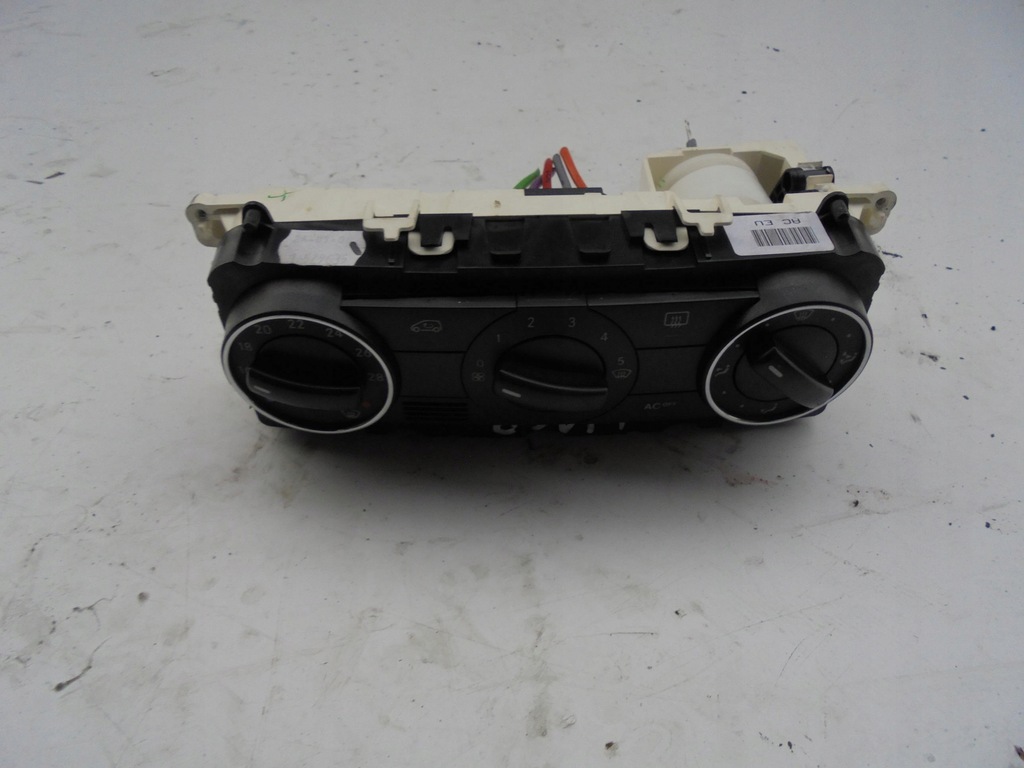 фото №1, Панель обдув a1698300585 mercedes a w169