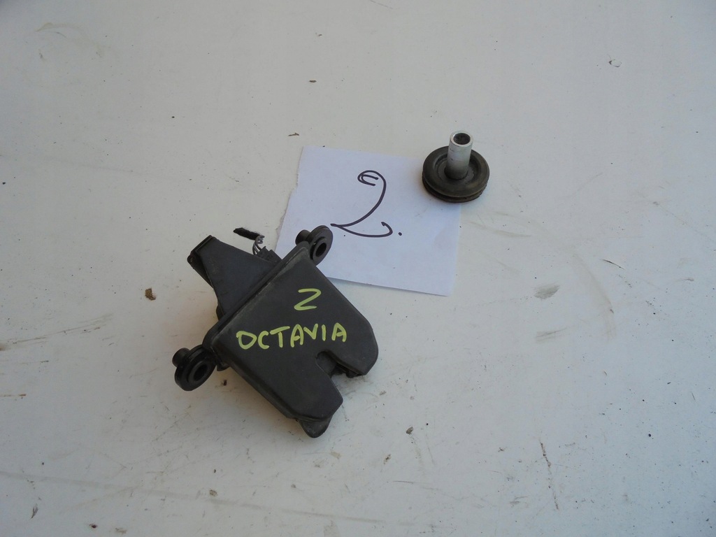 фото №1, Замок крышки задняя skoda octavia 2 hb