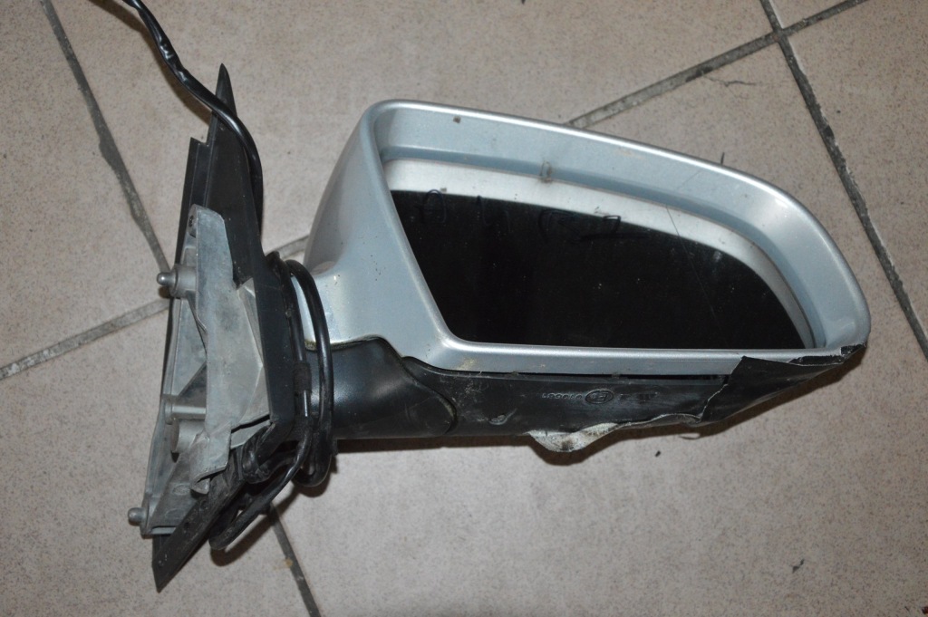 Купить Зеркало правое audi a4 b7 ly7w