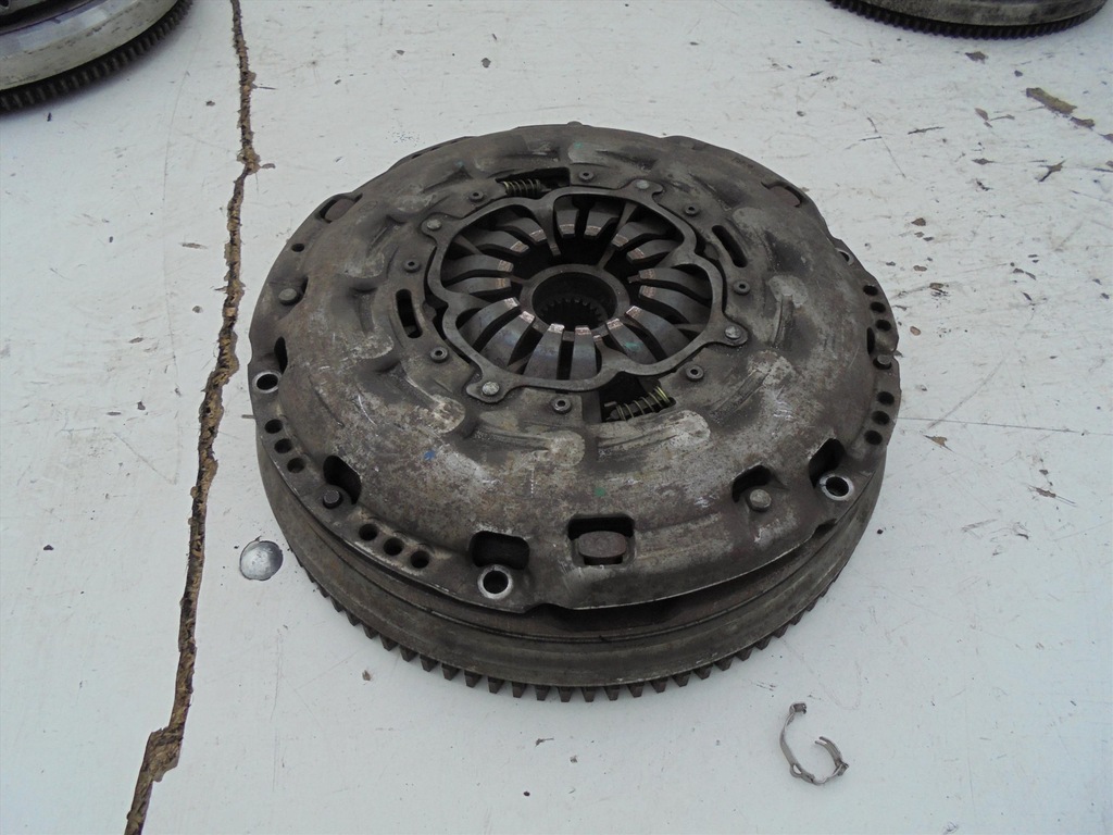 фото №1, Сцепление двухмассовый toyota avensis t27 2.0 d4d