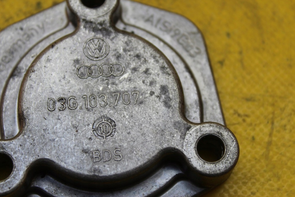 Заглушка картера масляный a6 c5 2.8 b ack 03g103707 в Украине