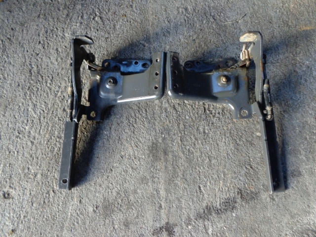 фото №1, Петля решітка нижній лавка поріг scania r