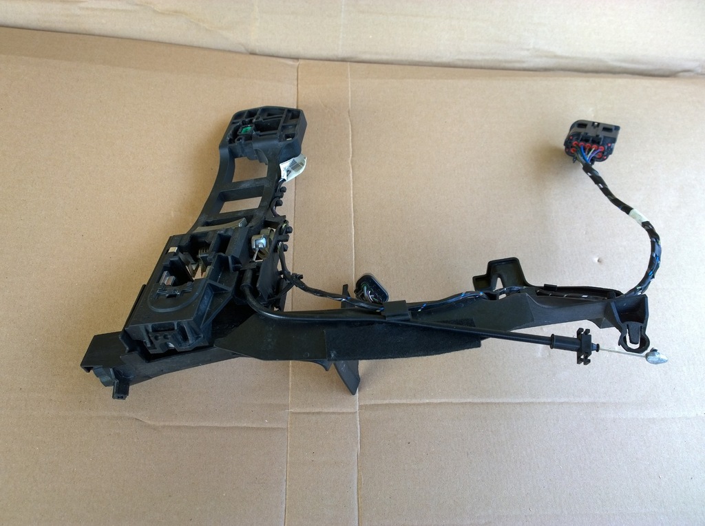 фото №3, Кронштейн замка galaxy mk3 правый перед keyless