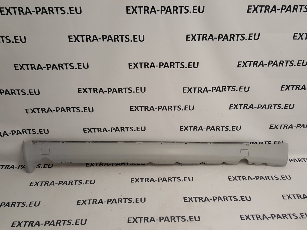 фото №1, Mercedes w124 молдинг порог порог правый