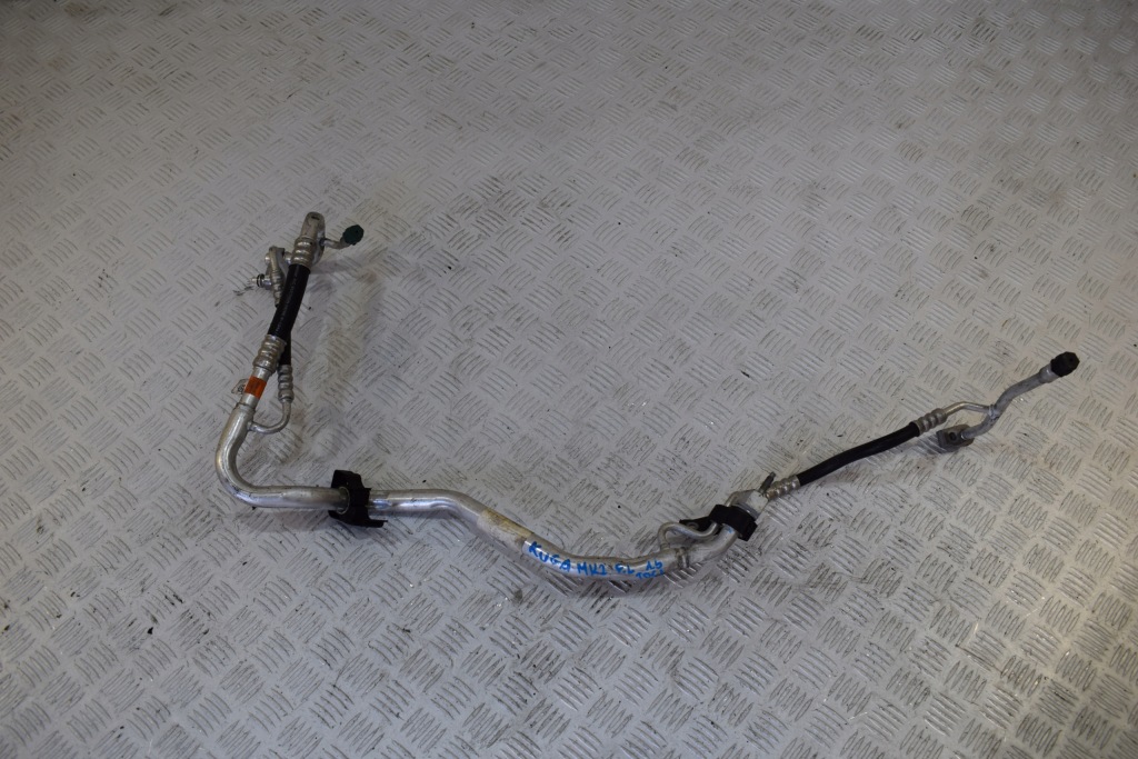 фото №1, Ford оригинальный номер gv61-19e881-pf шланг кондиционера wąż трубка