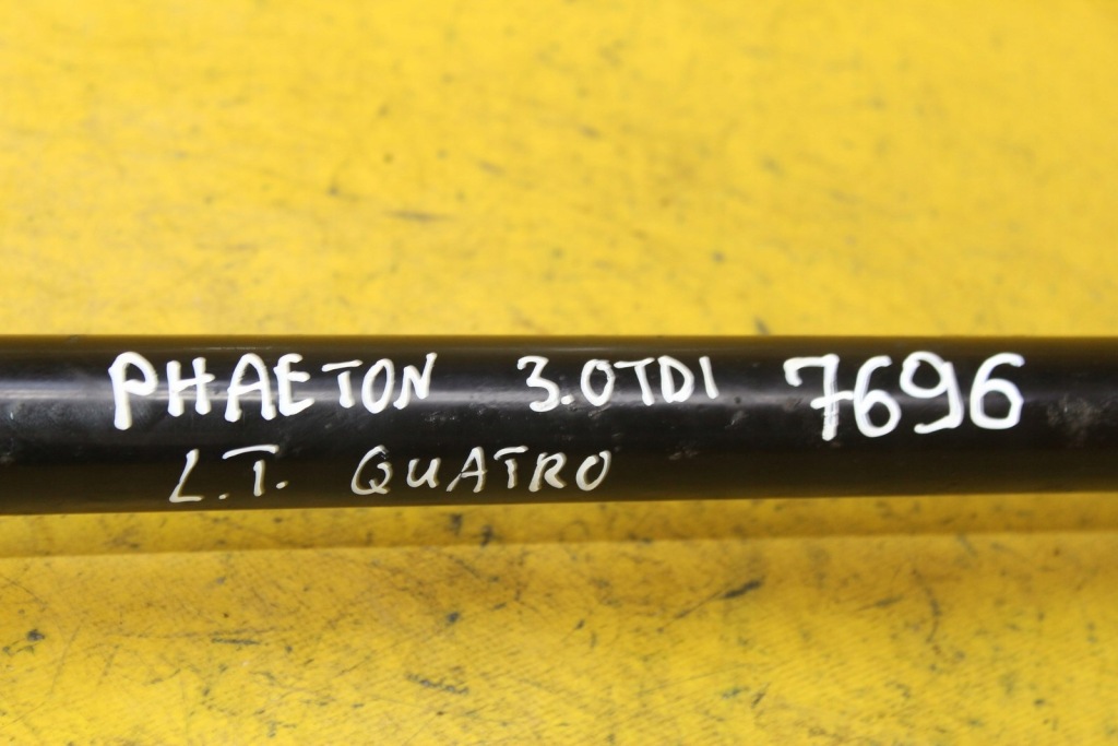 Приводной вал левая задний vw phaeton 3.0 tdi 3d0501203b с Разборки