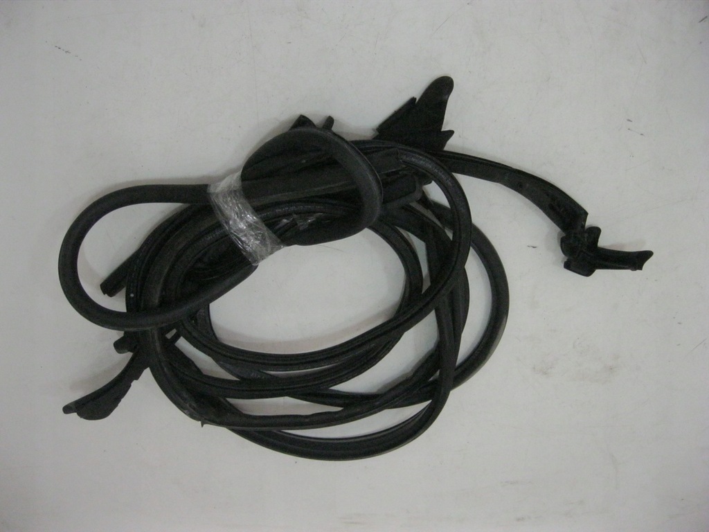 фото №1, Audi tt 8s cabrio прокладка уплотнители дверь