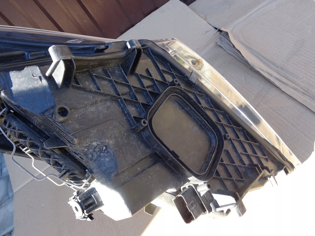 фото №6, Renault megane iii 08-13 лампа права тонована